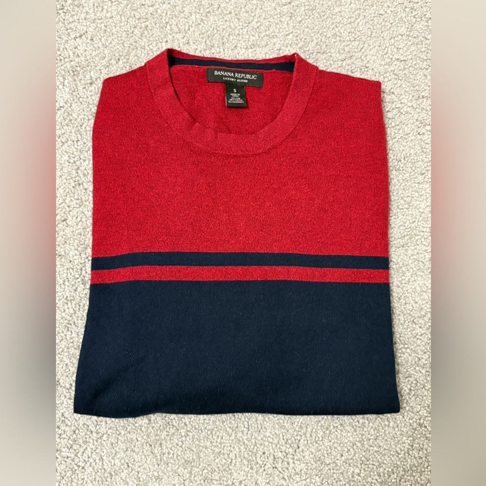 Men’s Banana Republic luxuryblend color block stripe sweater Size Small blue red